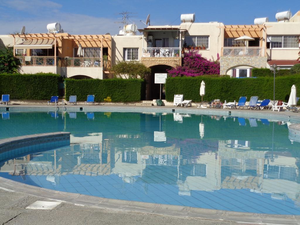 Santa Barbara Complex Lägenhet Limassol Exteriör bild