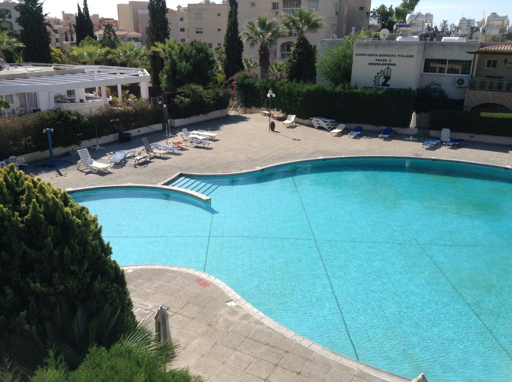 Santa Barbara Complex Lägenhet Limassol Exteriör bild