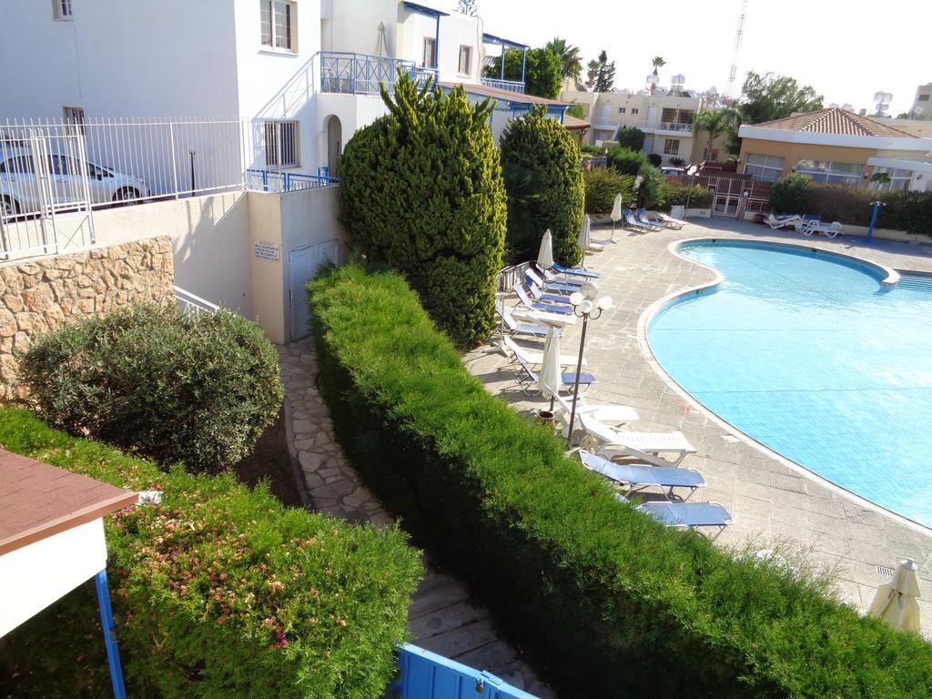 Santa Barbara Complex Lägenhet Limassol Exteriör bild