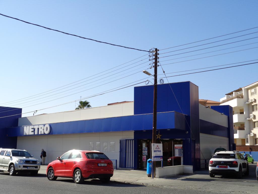 Santa Barbara Complex Lägenhet Limassol Exteriör bild